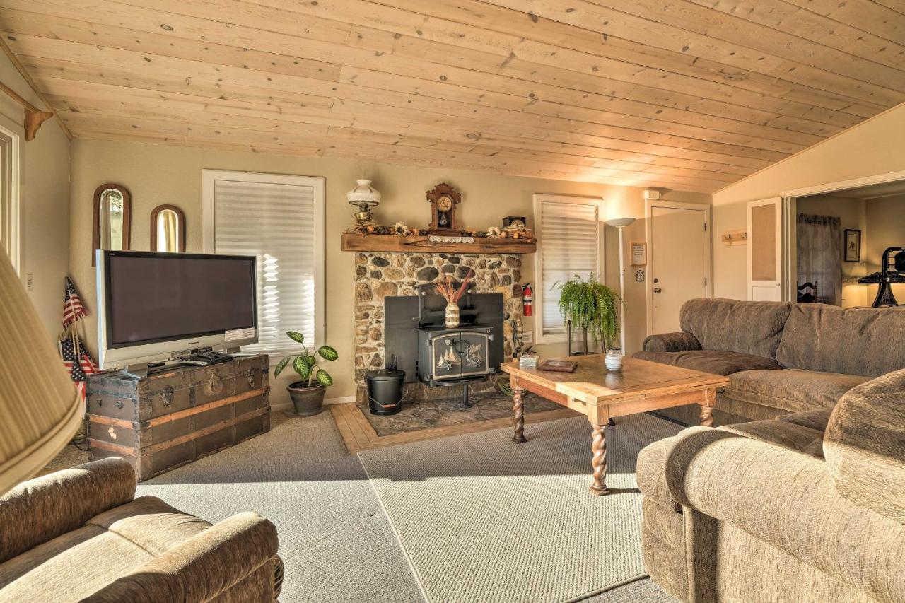 Secluded Mountain Hideaway Less Than 8 Miles To Bass Lake! Vakantiehuis